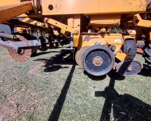 Sembradora Agrometal de 13 a 52 Mecanica