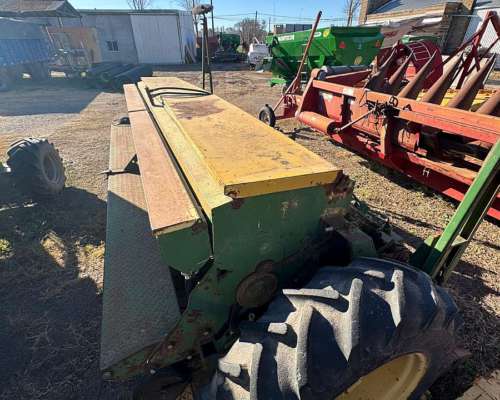 Sembradora Bertini 10000 Usada 25 a 17,5 CM.