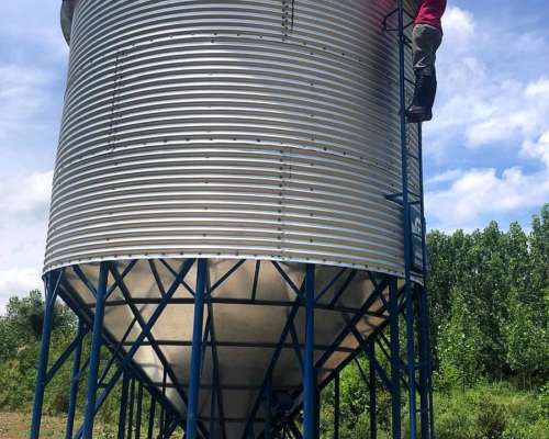 Silo Aereo 40 TN. Cono a 45