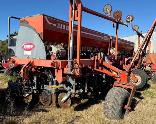 Sembradora Juber 8400 de 31 a 26cm