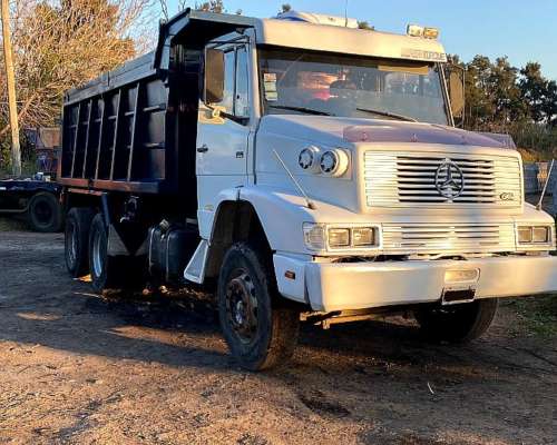 Mercedes Benz 2318 6X4 Volcador