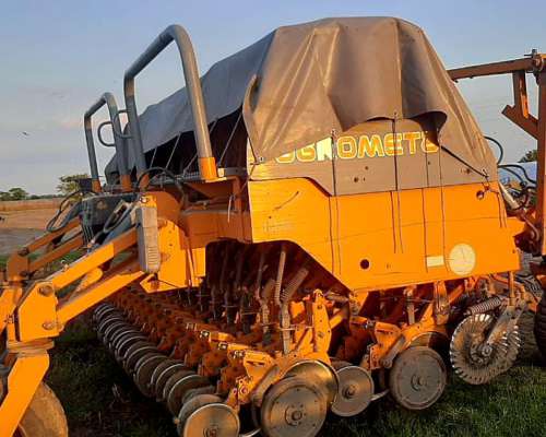 Agrometal MXY II 27 Lineas a 17,5, Alfalfero.