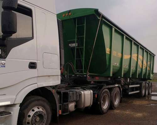 Iveco HI- WAY 440 año 2024 con 100.000 km Batea Patronelli