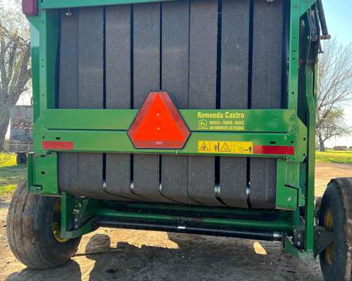 Rotoenfardadora John Deere 569mw