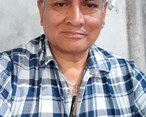 Sereno Nocturno con Vivienda