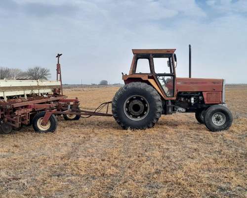 Massey Ferguson 1615 y Giorgi G6000