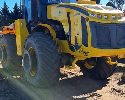 Tractor Pauny 710 Dual