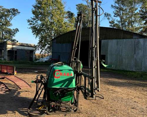 Pulverizadora Praba de Tres Puntos 600lts. Hidraúlica