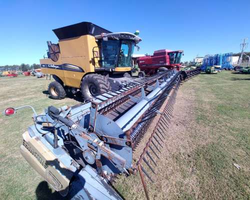 Cosechadora Challenger 660. con Draper 35 Pies