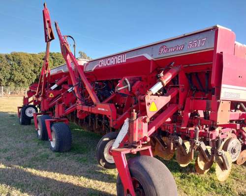 Sembradora Crucianelli Pionera 2012