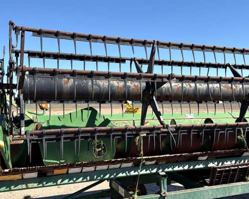 Plataforma John Deere Hydraflex 635f para Reparar