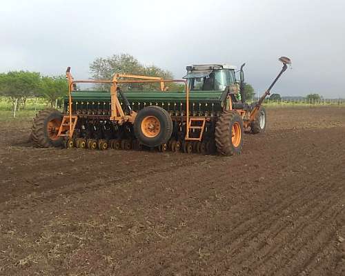 Vendo Sembradora Dumaire 710 de 25 a 19 CM.