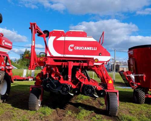 Sembradora Crucianelli Pionera 3917