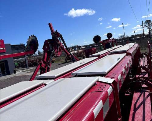 Sembradora Crucianelli Gringa 32 a 35 Neumática