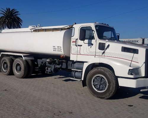 Camion Cisterna Volvo 280