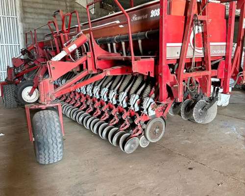 Sembradora Crucianelli Pionera 20 a 35