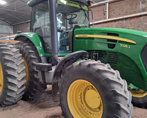 Tractor John Deere 7225j - 2013