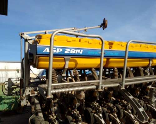 Sembradora Pla AGP 2814, año 2008, 14 a 52, Neumatica, Autot