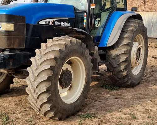 Tractor New Holland TM135 con Caja Powershift