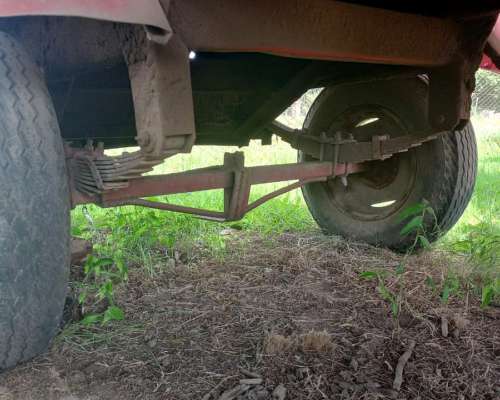 Acoplado Petrolero de 2000 C-baulera Trasera 2 Tanques Agua