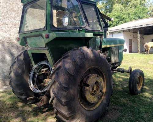 Tractor John Deere 2420