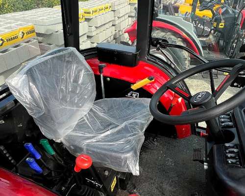 Tractor YTO 55hp Cabinado / Techo 4X4 - Financiación