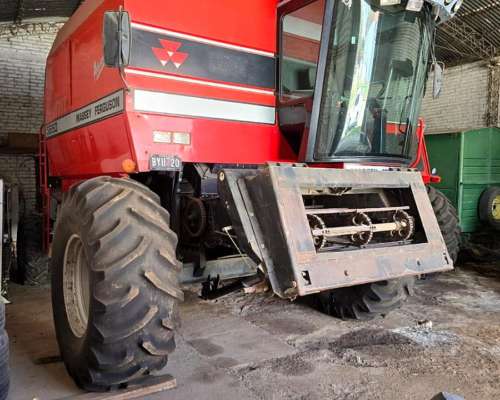 Massey Ferguson 5650. Horas 5900.