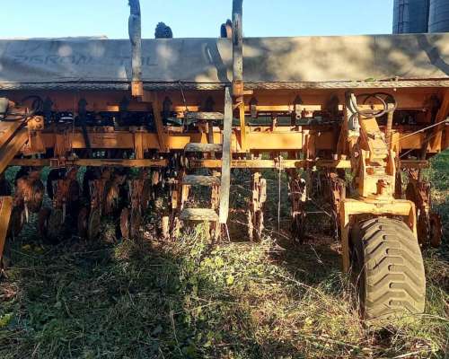 Sembradora Agrometal MX2321 Impecable