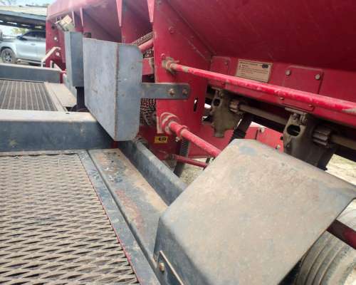 Sembradora Apache 9900 25 a 17,5