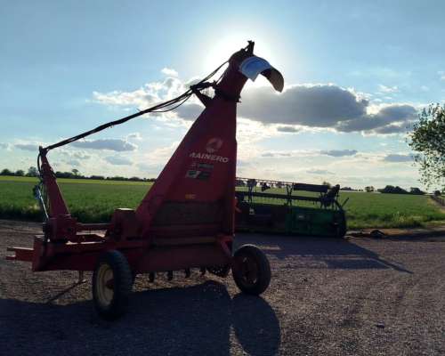 Picadora de Forraje Mainero u 150 B