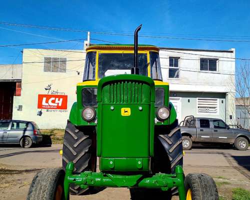 Tractor John Deere 2420