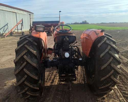 Tractor Fiat 600 e