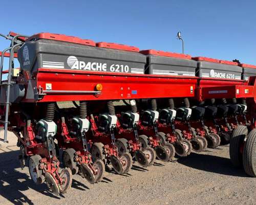 Sembradora Apache 6210 18 Surcos a 52,5 Neumatica