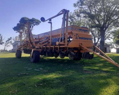 Sembradora Grano Grueso Agrometal TX Mega 16/52