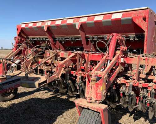 Sembradora Crucianelli Pionera 25 a 21 con Kit Neumatico