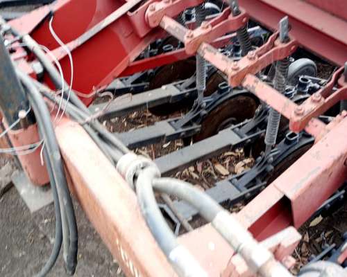 Schiarre KW 900 25 Surcos.