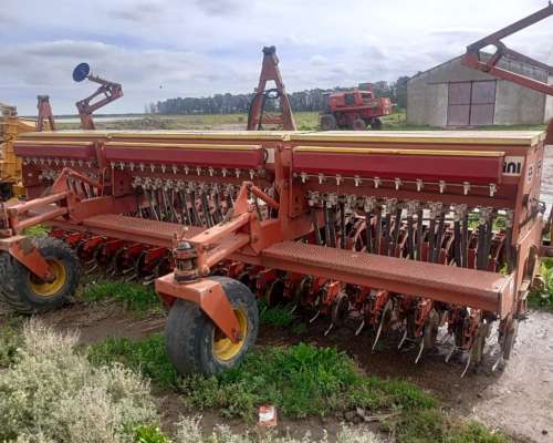 Sembradora de Directa Bertini 32000
