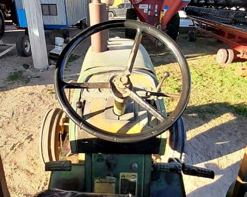 Tractor John Deere 3330 sin Cabina