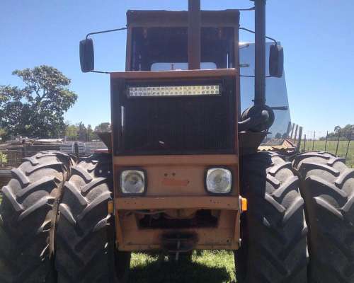 Zanello 4200 Motor Jhon Deere de 180hp