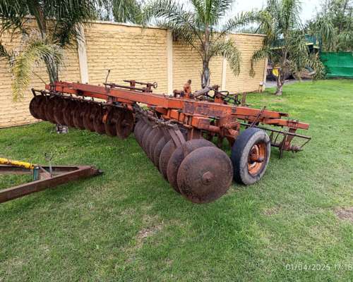 Rastra Doble Acción de 36 Discos. Marca Crucianelli.