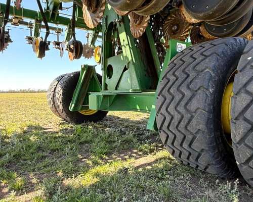 Sembradora John Deere - 1745