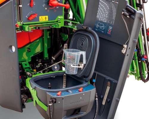 Pulverizadora Amazone UF 02