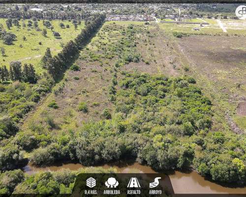 9,4 Hectáreas Chacra con Costa a Arroyo en Gualeguaychú.