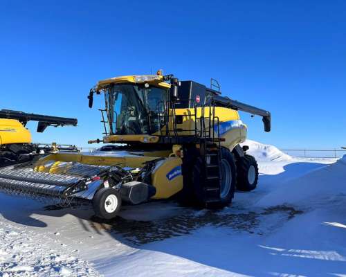 Cosechadora New Holland CR9080 – año 2011