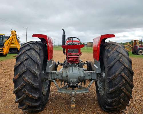 Tractor Massey Ferguson 1075