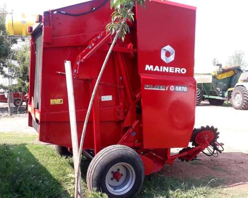 Mainero 5870 con Poco USO con Monitor