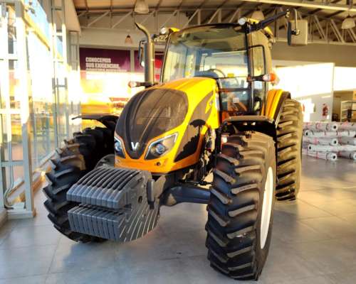 Tractor Valtra a 114 Cabinado
