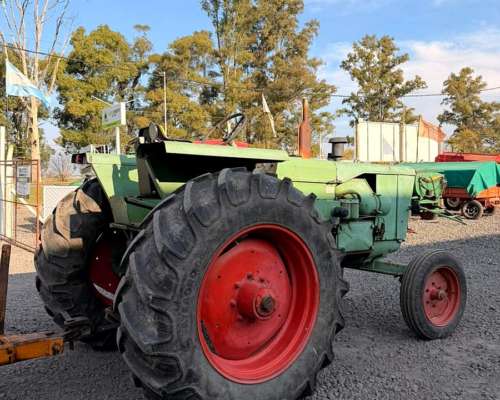 Tractor Deutz 65 con Motor 1114, Hidráulico, Toma de Fuerza
