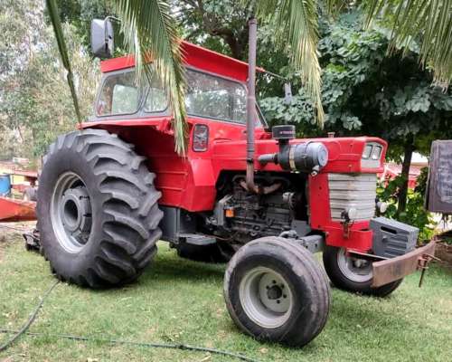 Vendo Tractor Massey Ferguson 1098 muy Bueno