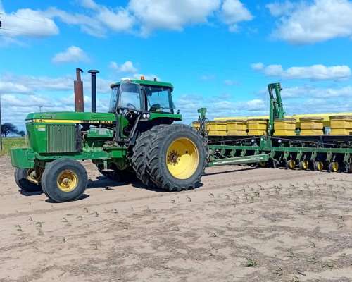 Vendo Sembradora John Deere 1740